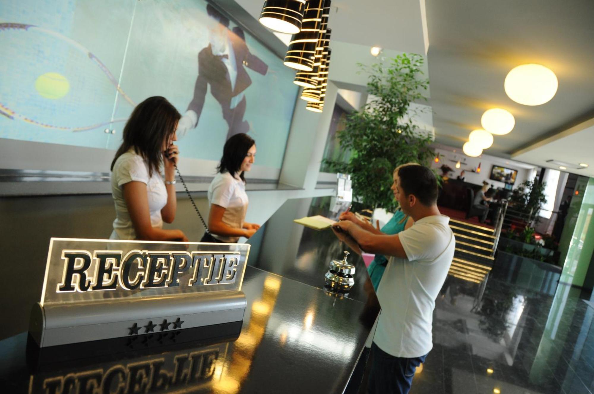 Hotel Emd บาเคา ภายนอก รูปภาพ
