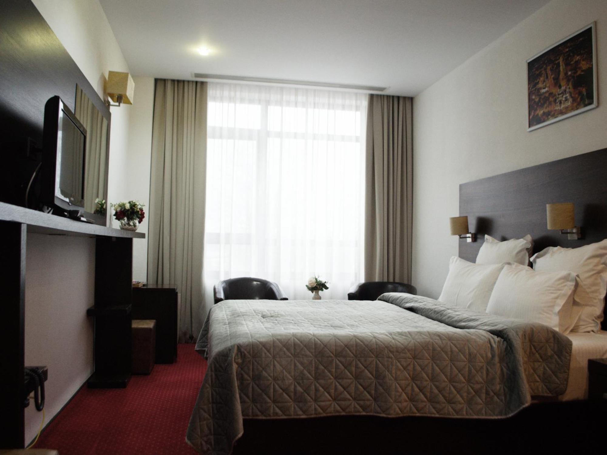 Hotel Emd บาเคา ภายนอก รูปภาพ