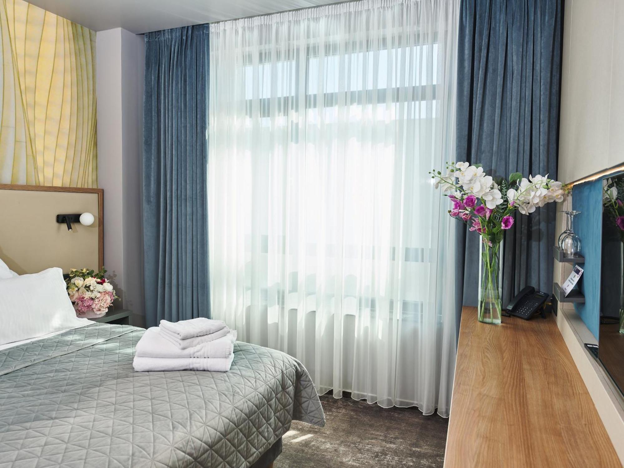 Hotel Emd บาเคา ภายนอก รูปภาพ