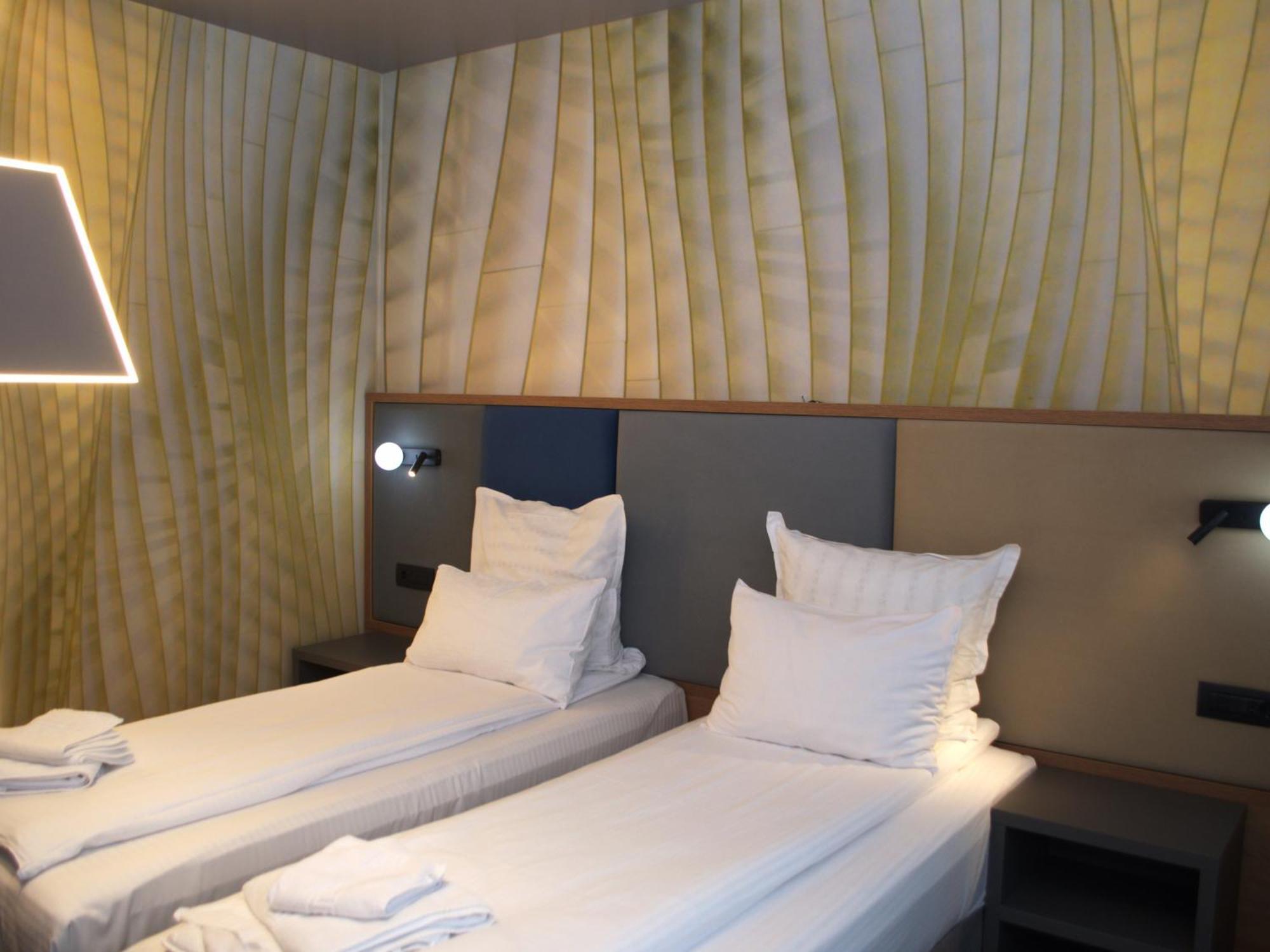 Hotel Emd บาเคา ภายนอก รูปภาพ